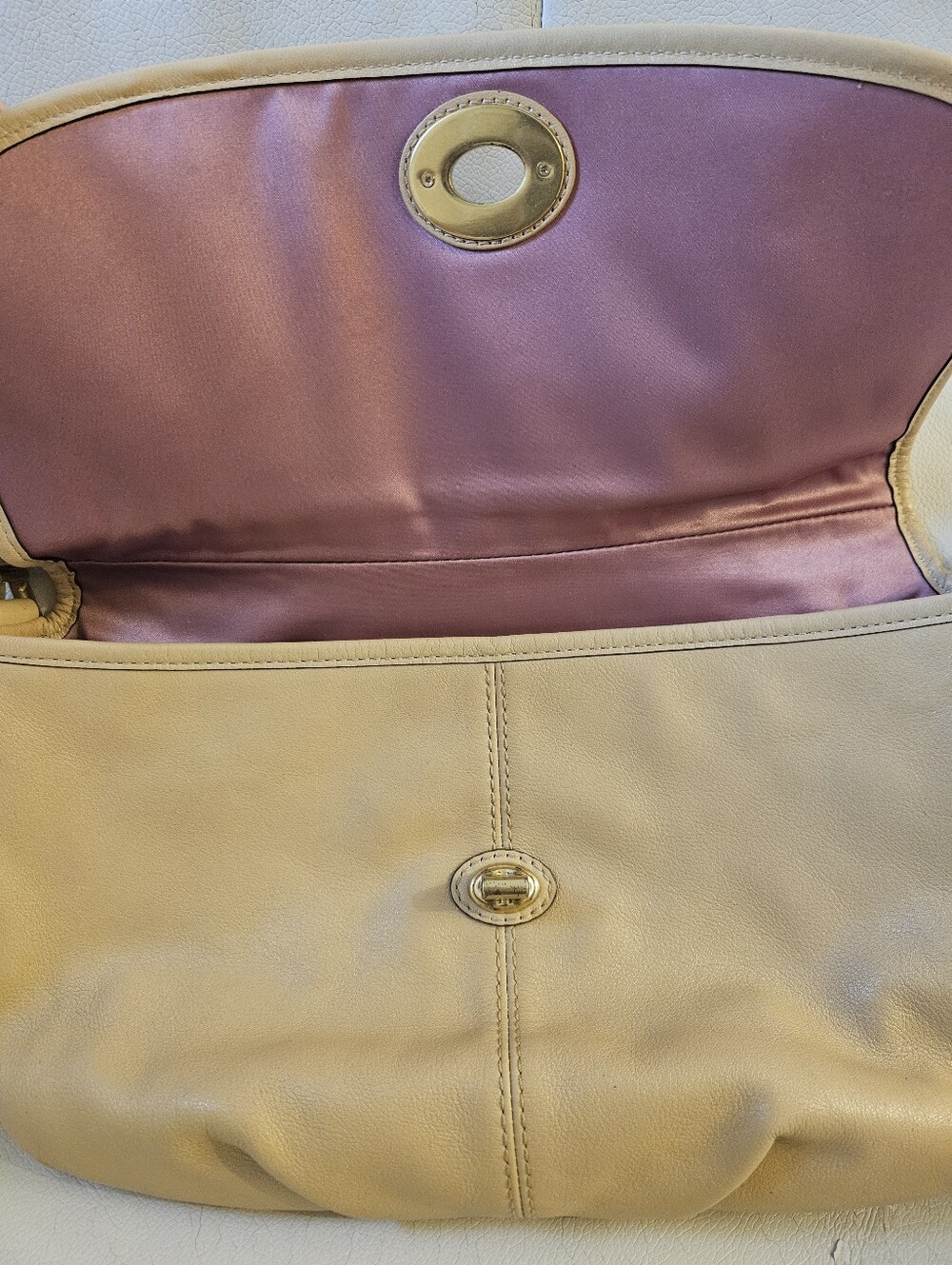 Coach Leather Shoulder Bag Turnlock - Picture 5 of 7